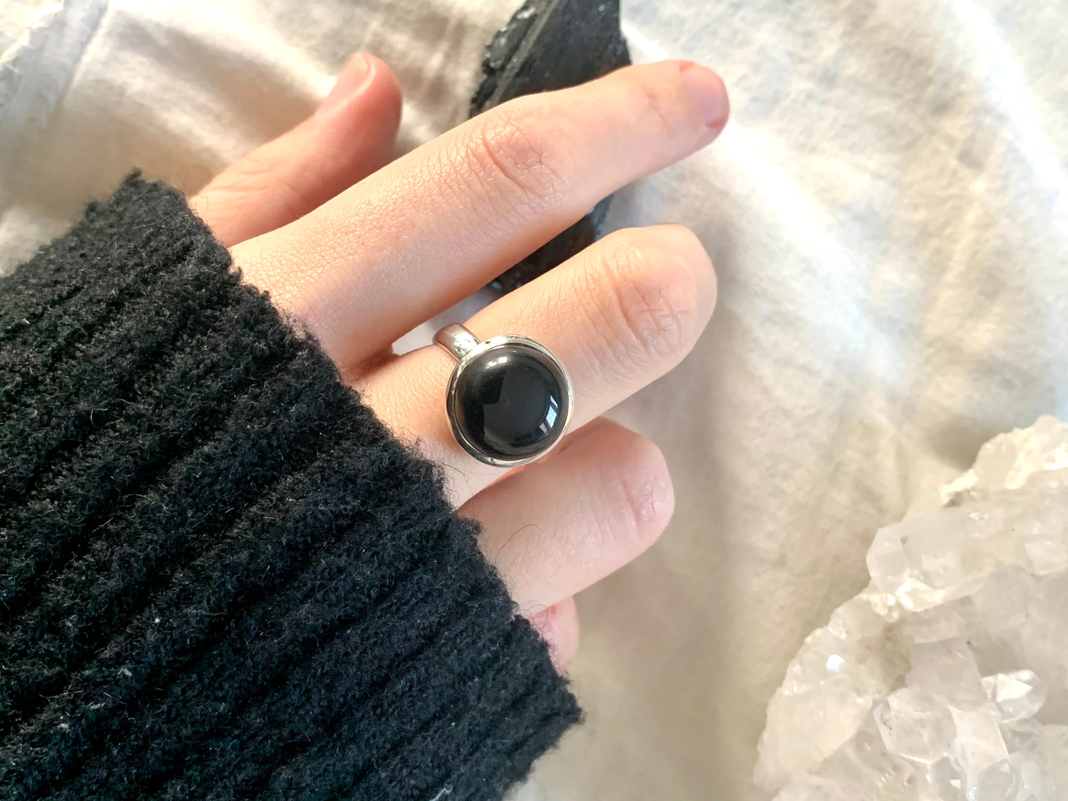 Onyx Ariel Ring - Round