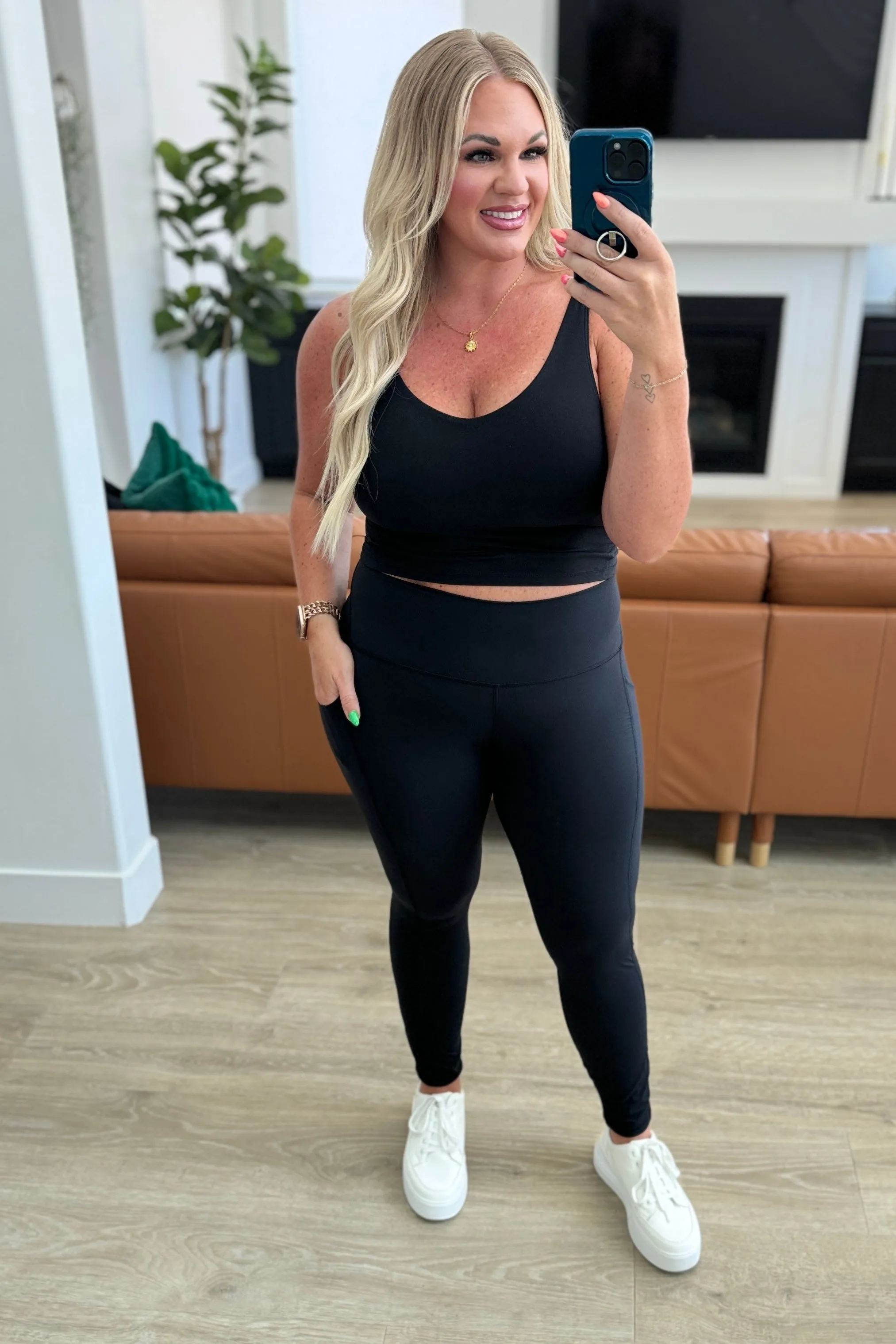 Somewhere to Start Leggings in Black